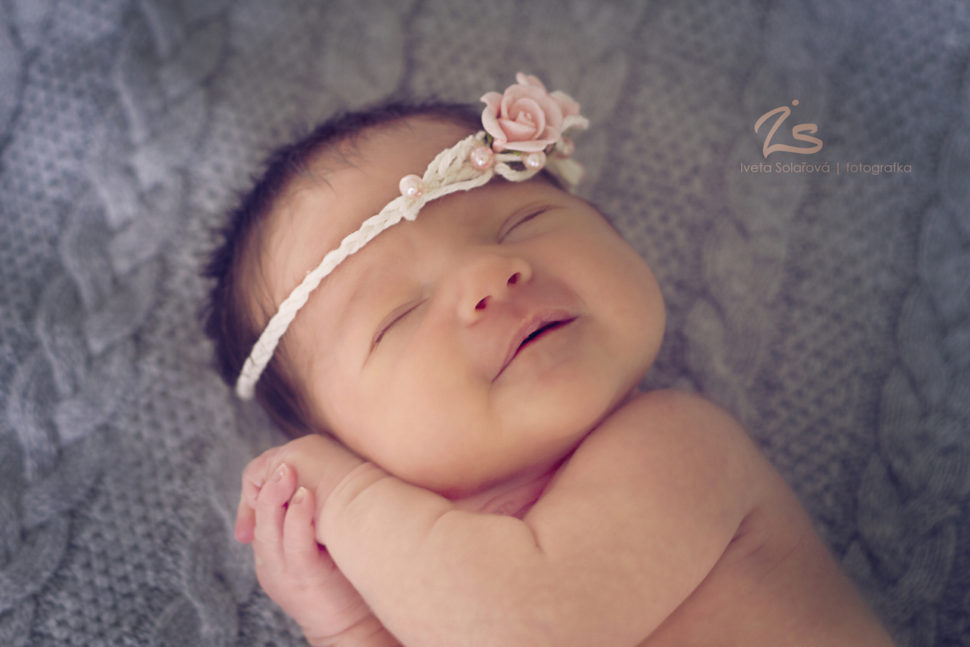 focení newborn dětí a miminek v Brně